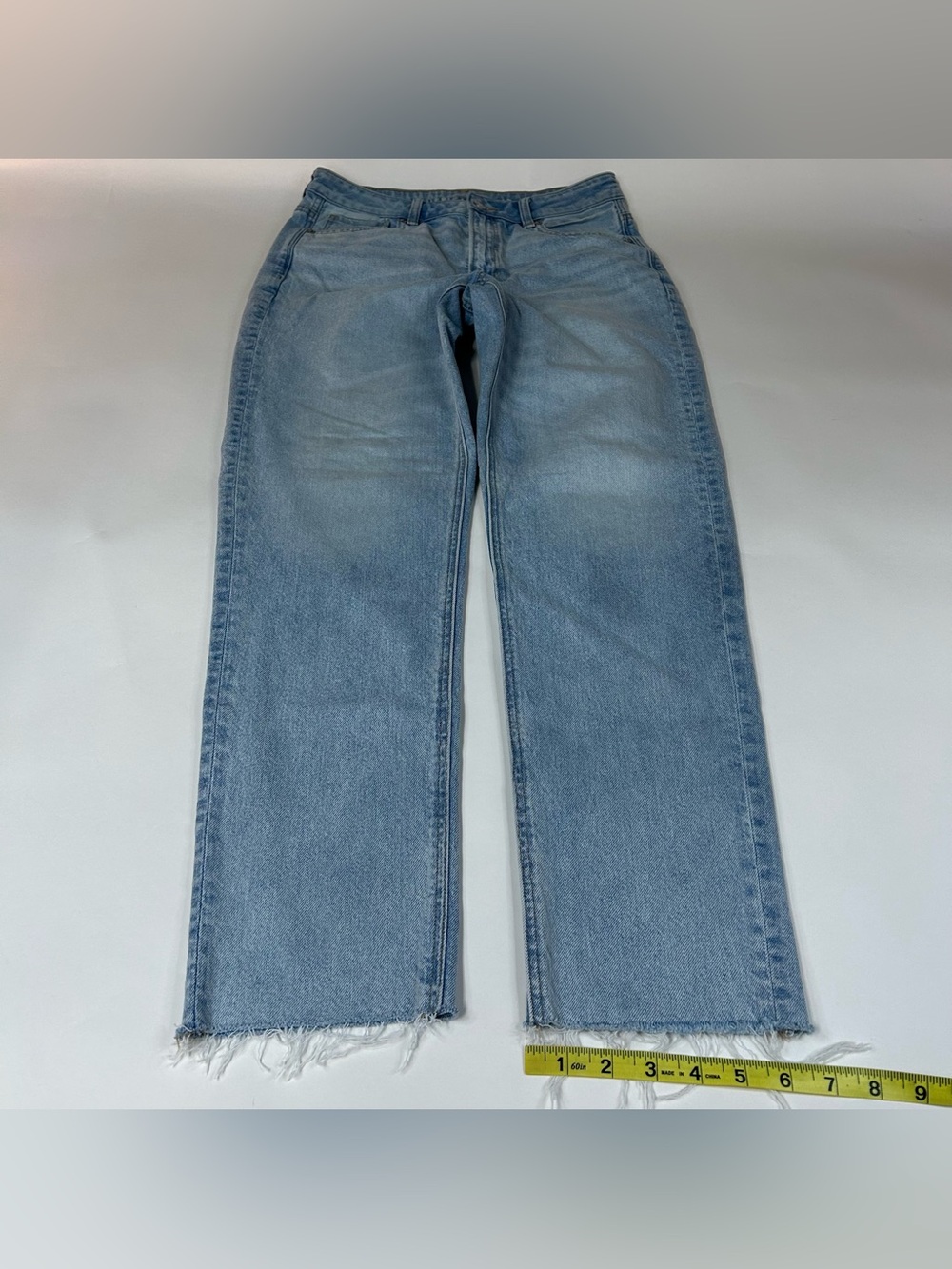 American Eagle Women’s Size 6 LONG Mom Jean Light Wash Denim Strigid Blue #1509 - Picture 11 of 11